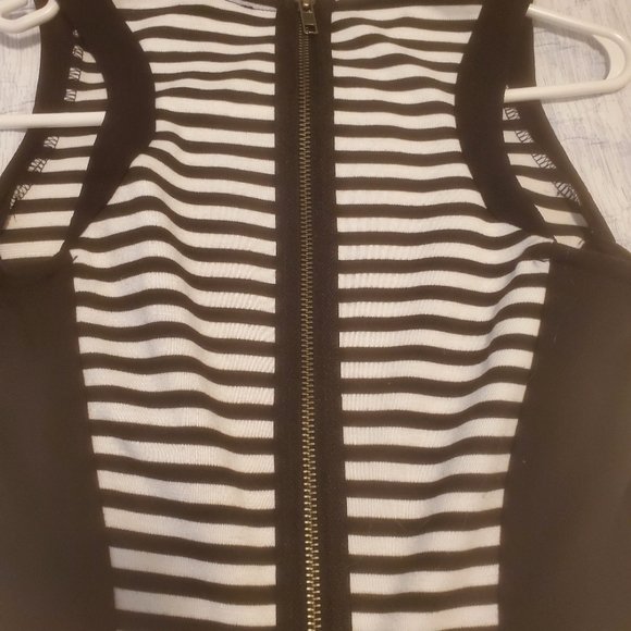 Dress - Picture 9 of 12